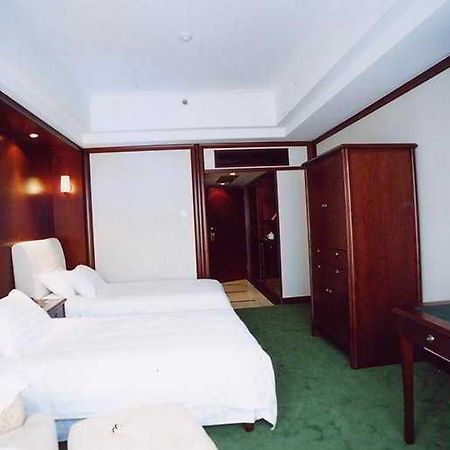 Pacific Luck Hotel 샹하이 외부 사진